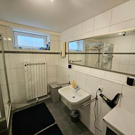 Apartment Ruwera Sonnenhuegel - Moderne - Eigener Eingang, Garten Und Terrasse *